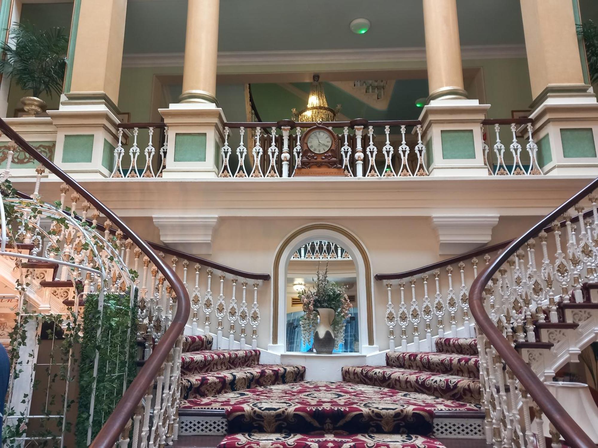 Royal Hotel
