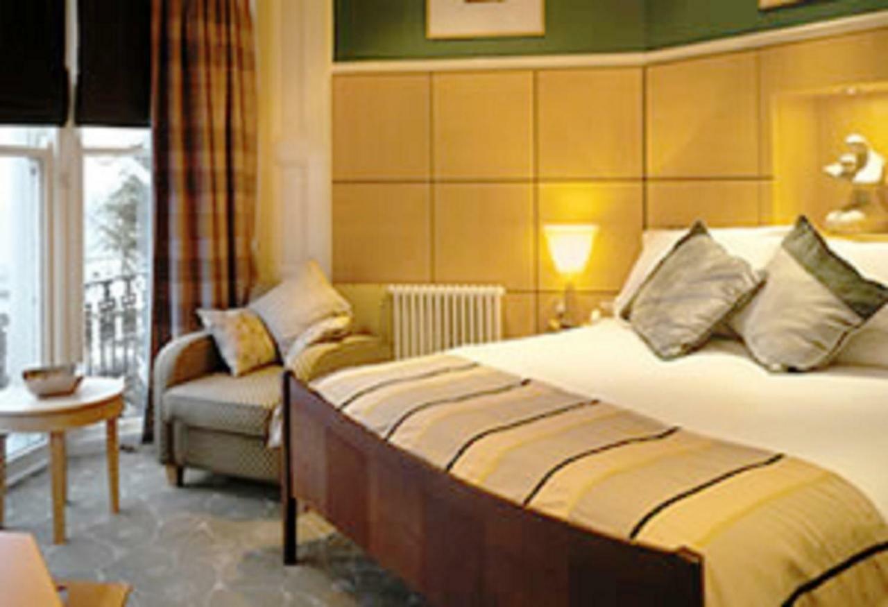 Royal Hotel